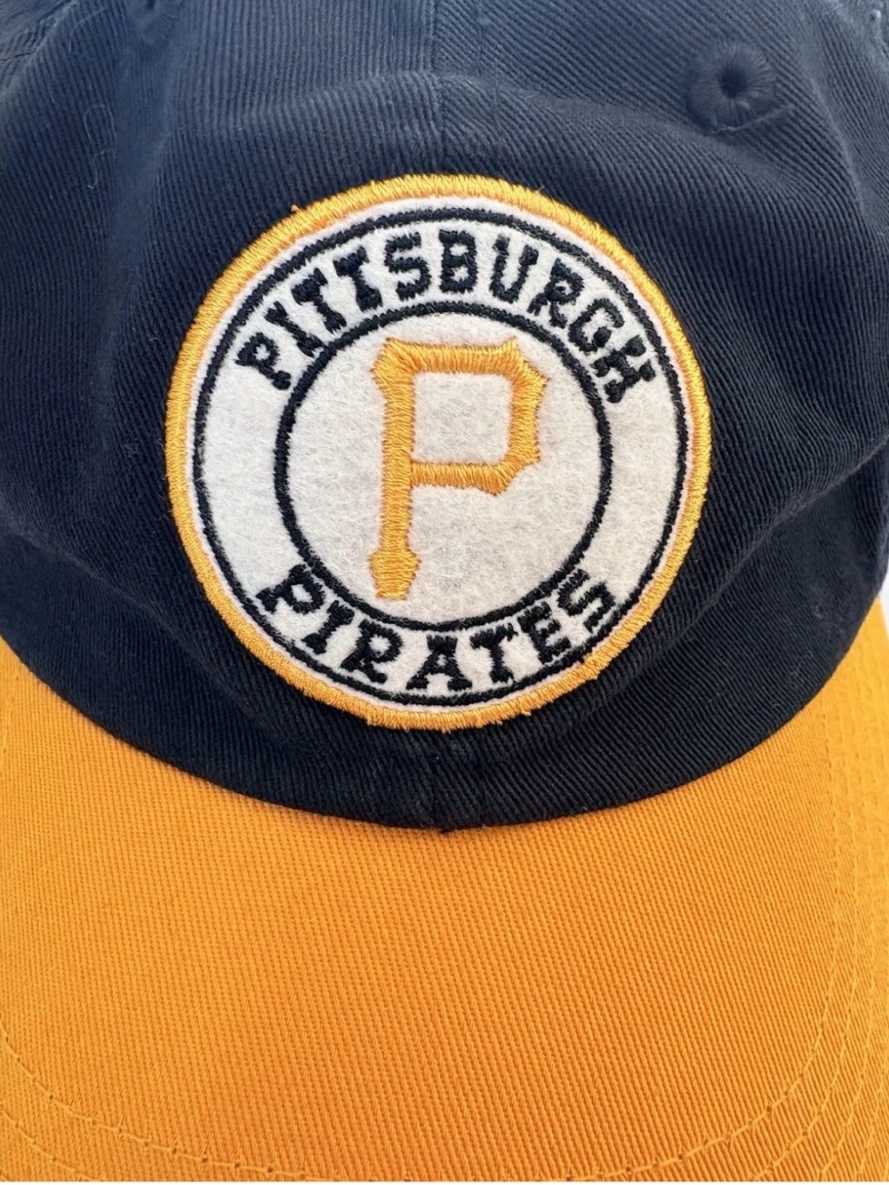 Fan Favorite Pittsburgh Pirates MLB Youth Adjustable Cap Hat Black/Gold Official